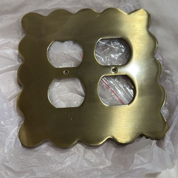 Anthropologie Wiggle Switch Plate- Double Outlet - Picture 2 of 2